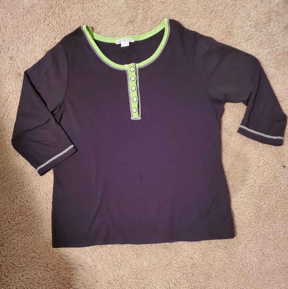 👗4/$15 Ann Trinity 3/4 Sleeve Top